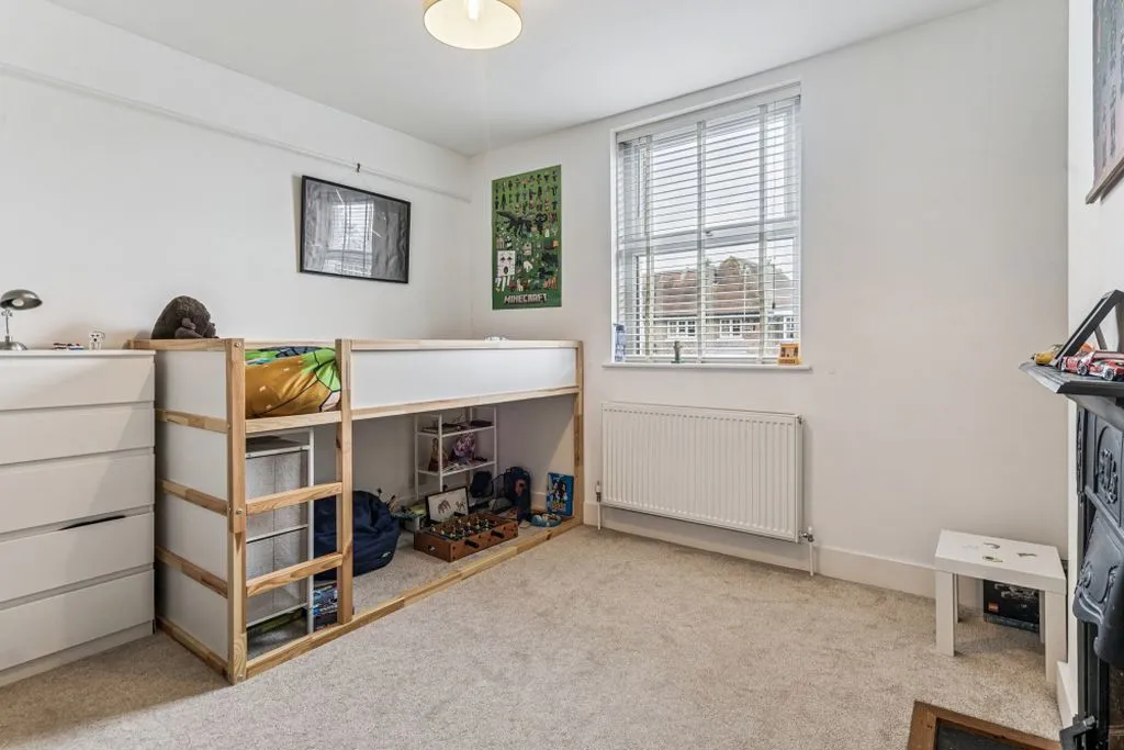 Furlong Road, Bourne End SL8 5AE, photo 11