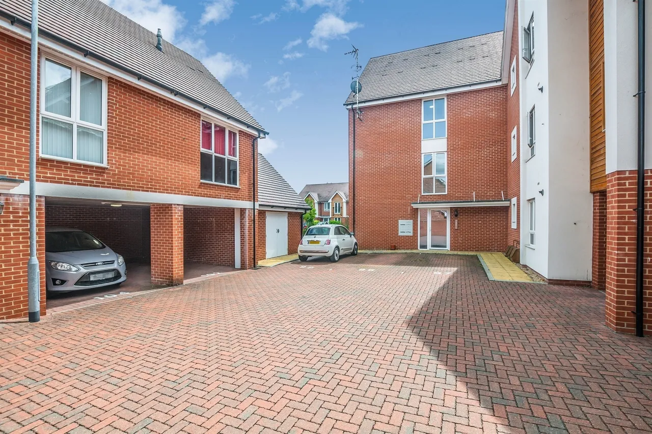 Horsley Road, Maidenhead, photo 7