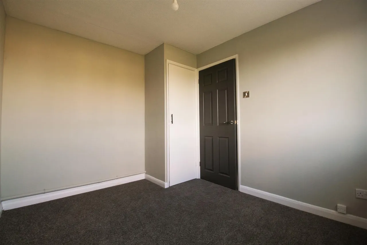 Chestnut Gardens, Denton, photo 13