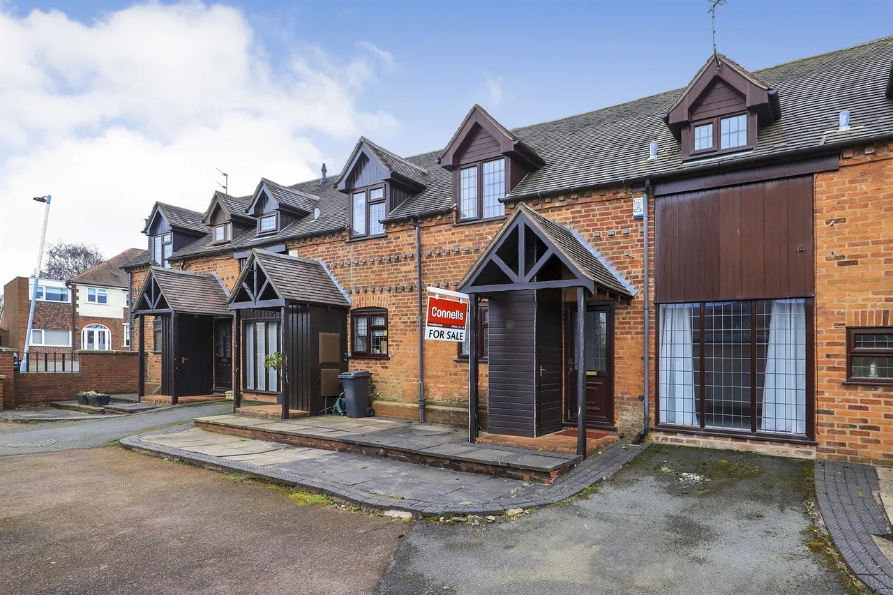 Finchfield Lane, Finchfield, Wolverhampton, photo 12