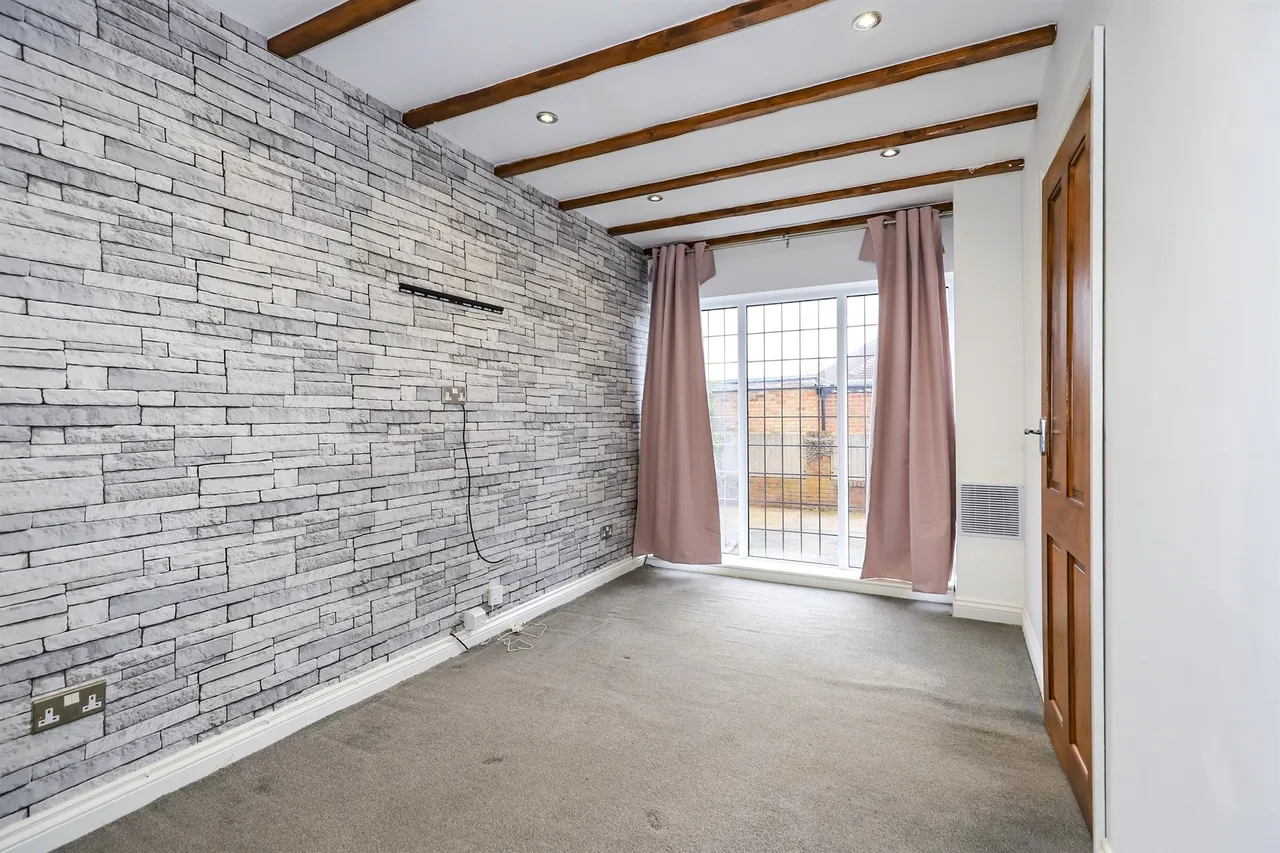 Finchfield Lane, Finchfield, Wolverhampton, photo 5