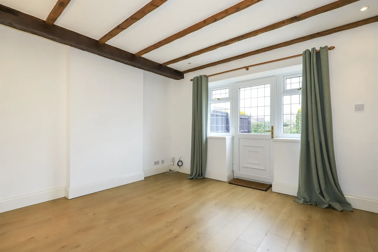 Finchfield Lane, Finchfield, Wolverhampton, photo 7