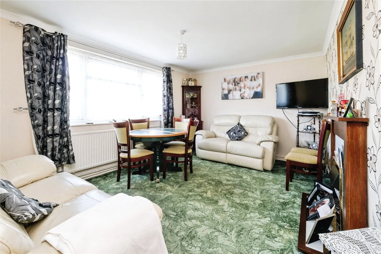 Dacre Crescent, Aveley, South Ockendon, Essex, RM15, photo 6