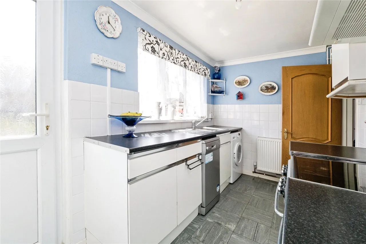 Dacre Crescent, Aveley, South Ockendon, Essex, RM15, photo 4