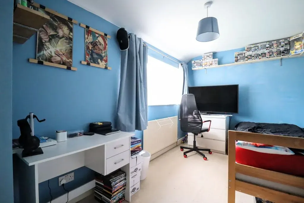 Whaddon Way, Bletchley, Milton Keynes, Buckinghamshire, MK3 7DY, photo 9