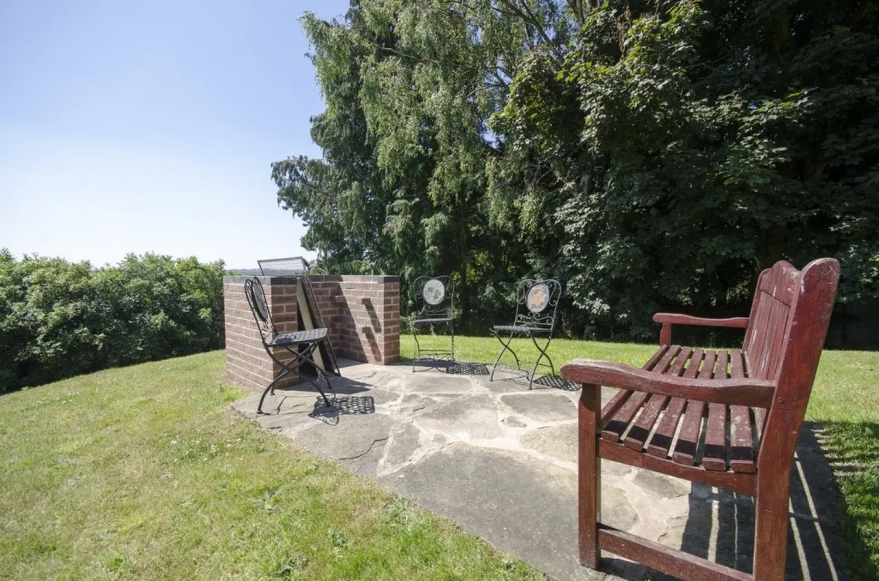 The Cedars, Barwell, LE9, photo 18