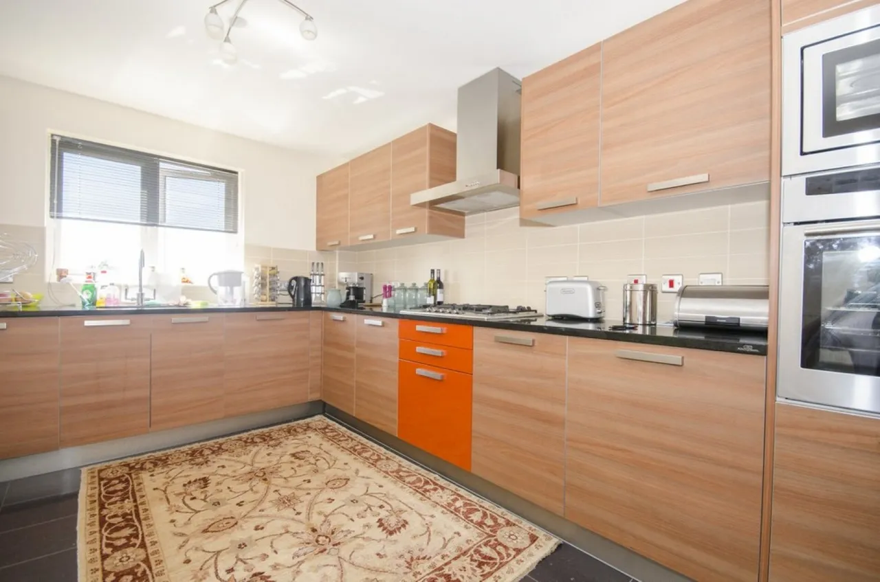 The Cedars, Barwell, LE9, photo 9
