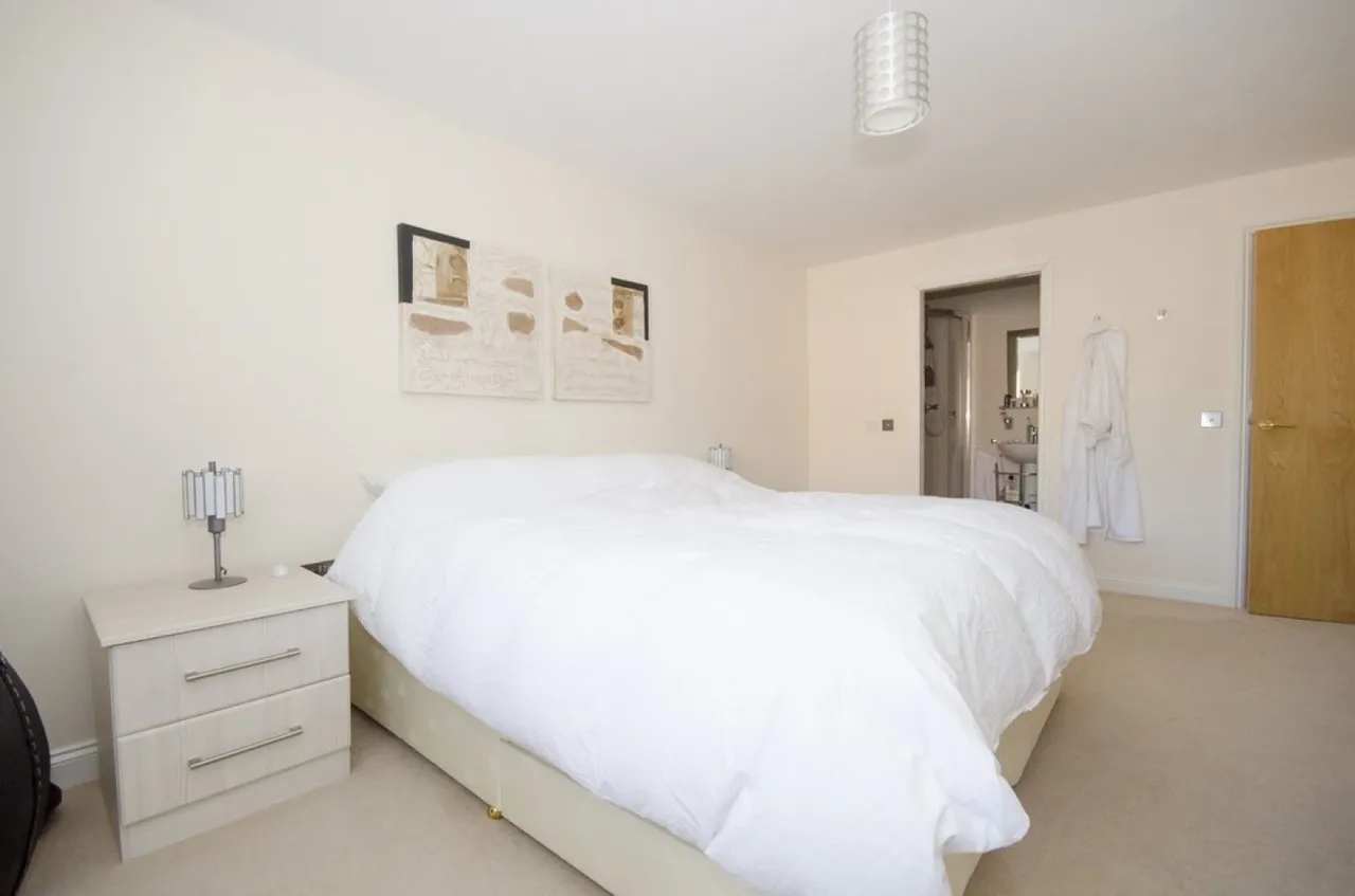 The Cedars, Barwell, LE9, photo 12