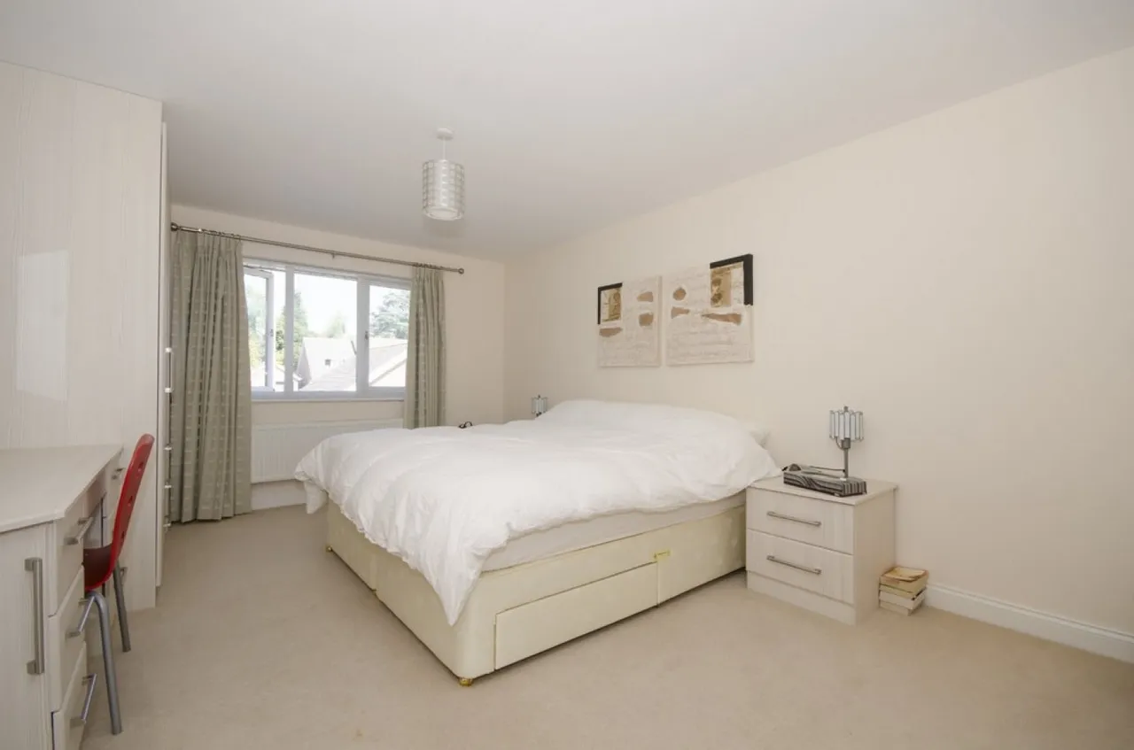 The Cedars, Barwell, LE9, photo 11