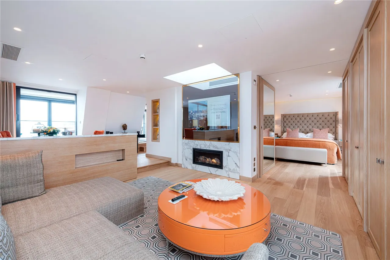 Welbeck Street, Marylebone, W1G, photo 3