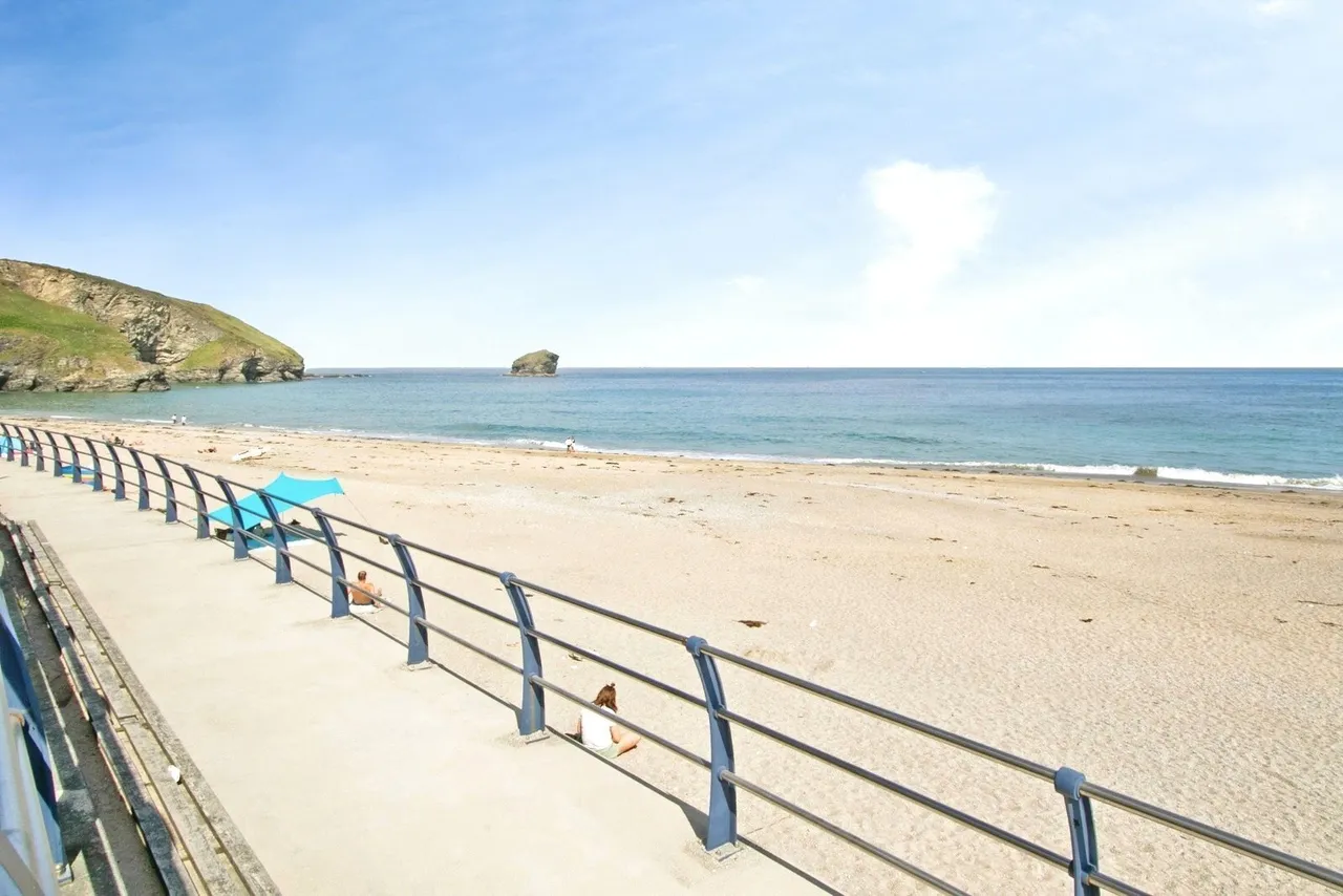 Tregea Close, Portreath, TR16, photo 12