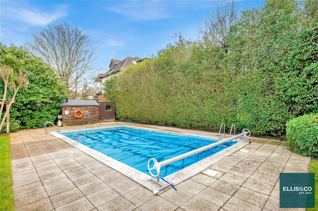 Hendon Lane, Finchley, N3, photo 18