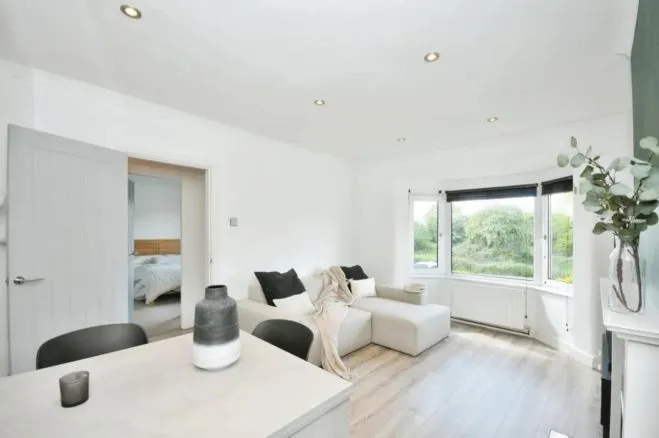 Slades Drive, Chislehurst, BR7, photo 2