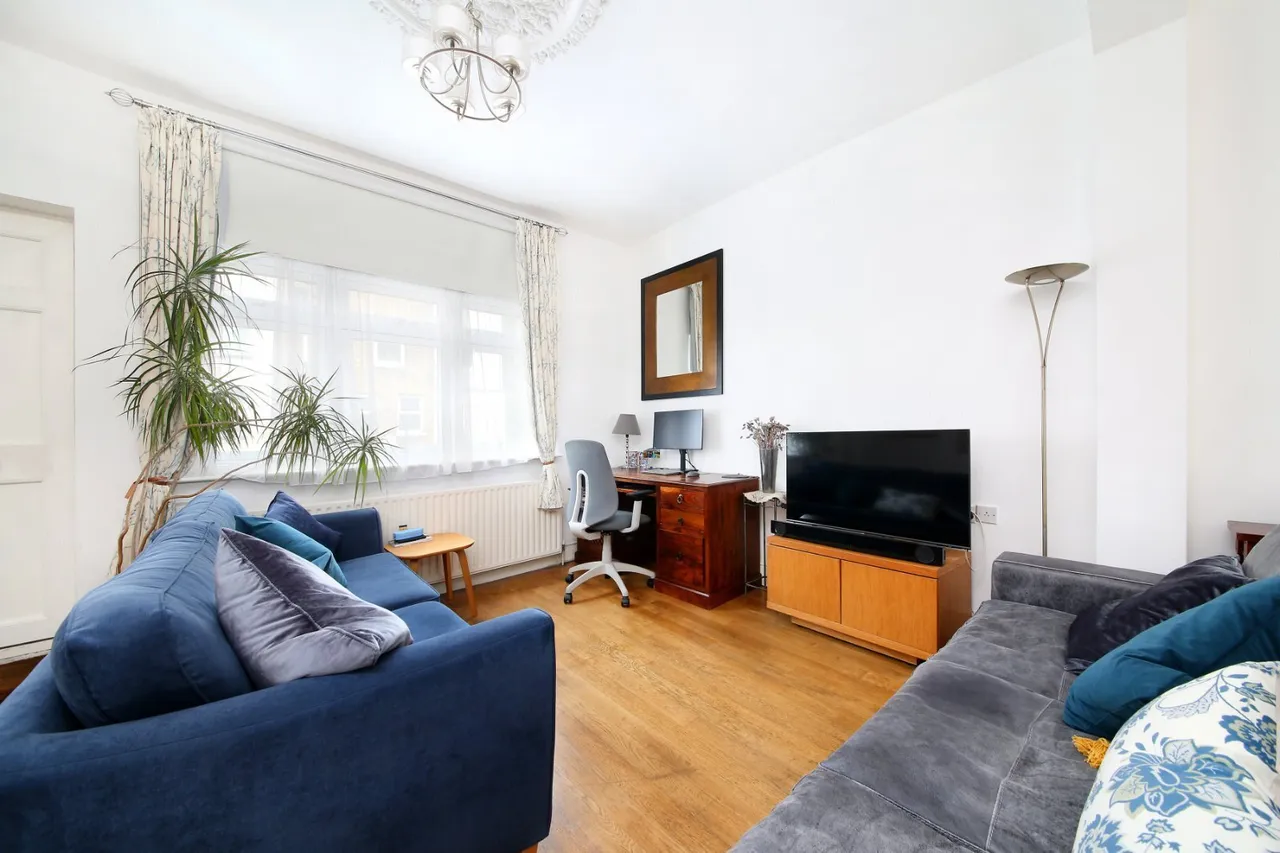 Strath Terrace, London, SW11, photo 4