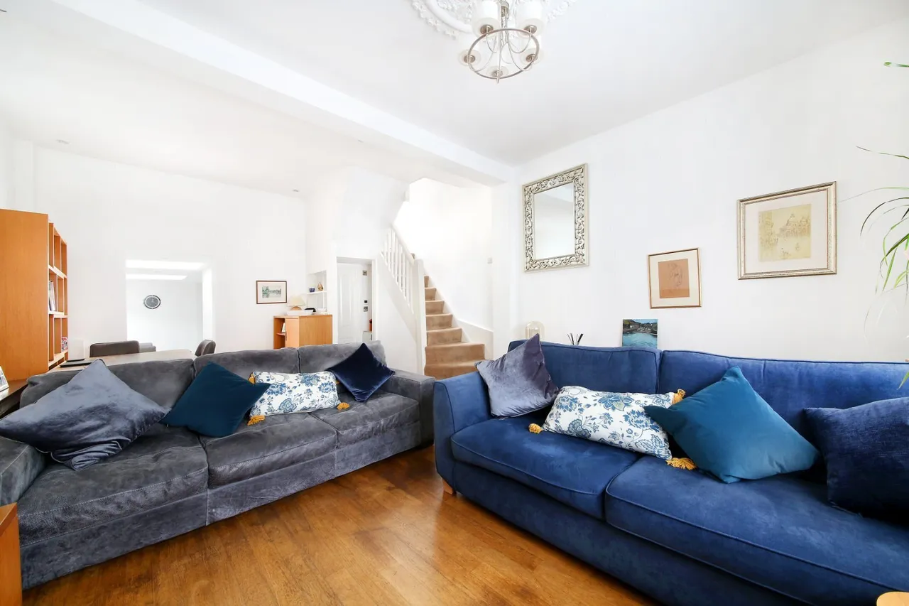 Strath Terrace, London, SW11, photo 3