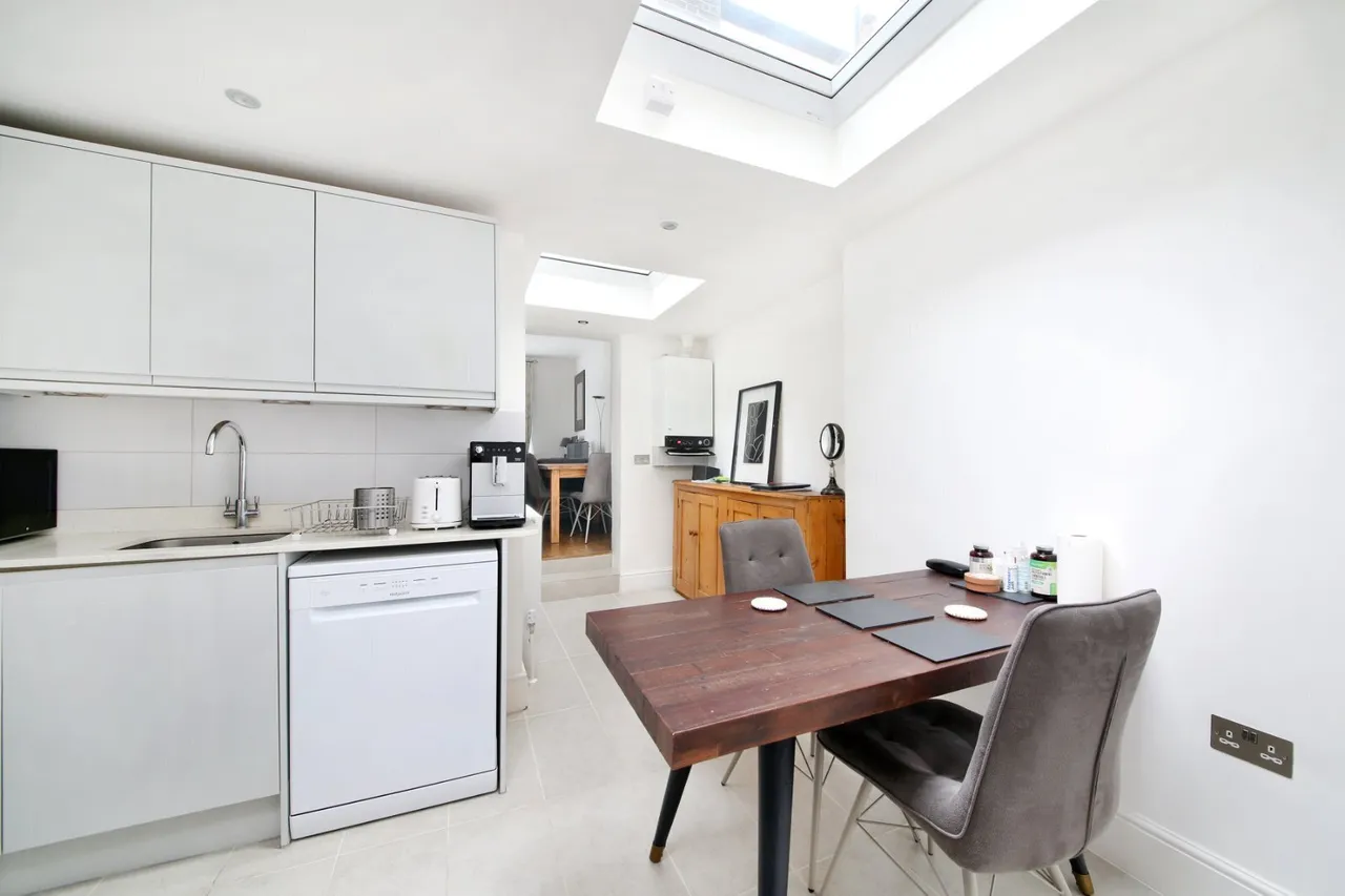 Strath Terrace, London, SW11, photo 7