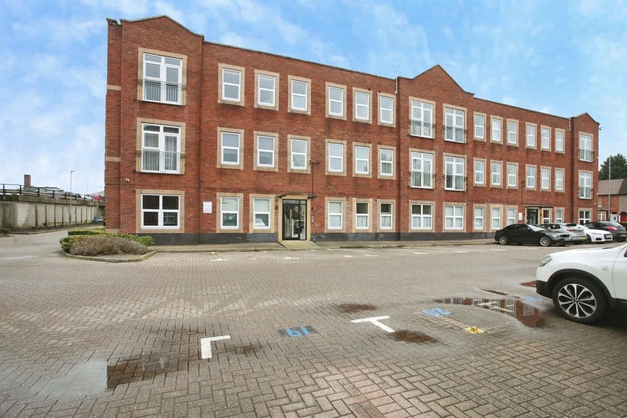 1 bed flat for sale, Woodside Park, Rugby, CV21