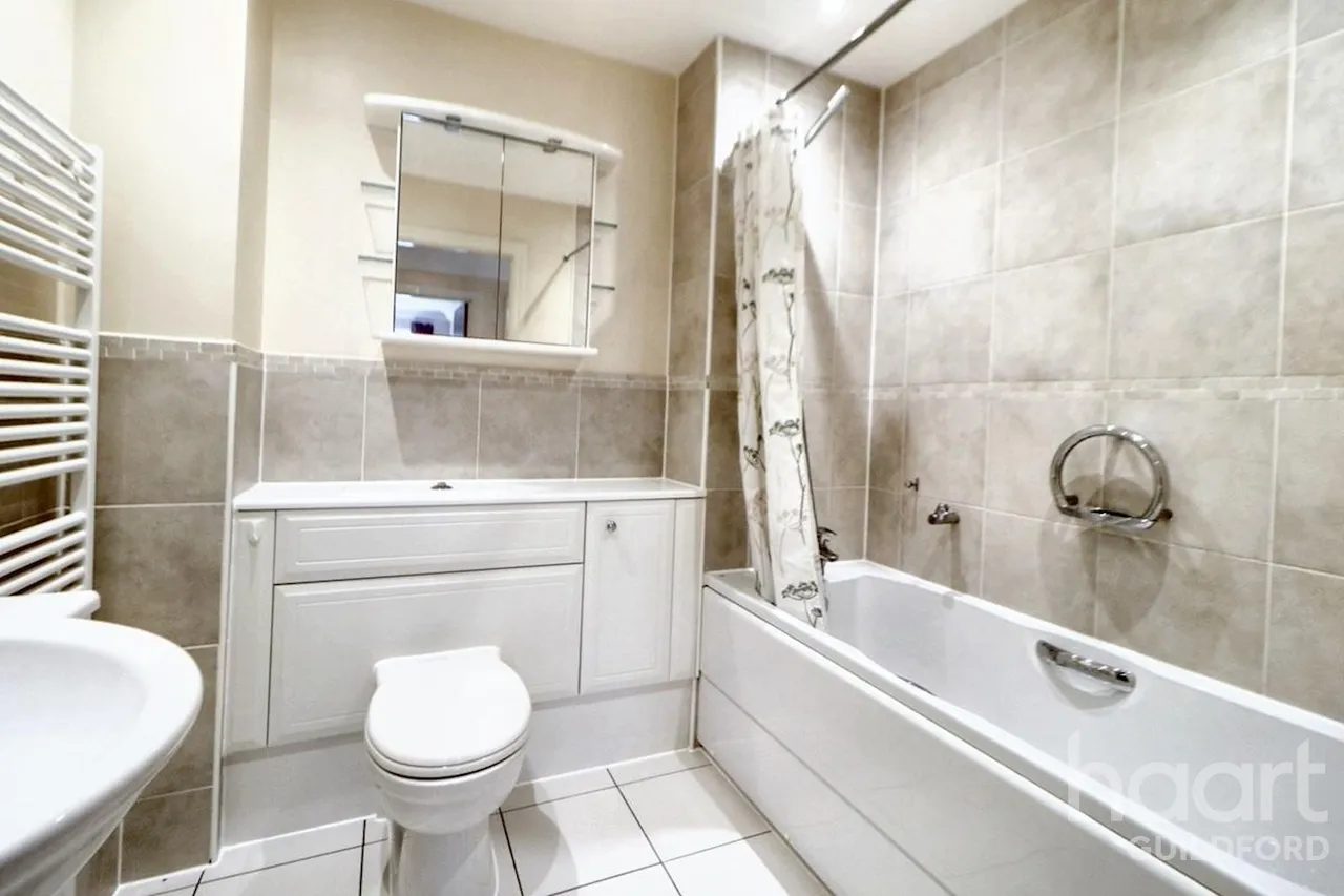 Franklin Court, Godalming, GU8, photo 10