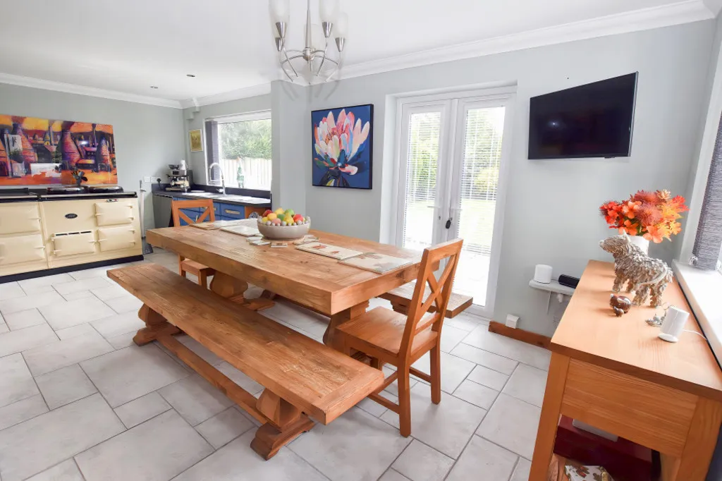 Sovereign Lane, Ashley, photo 5