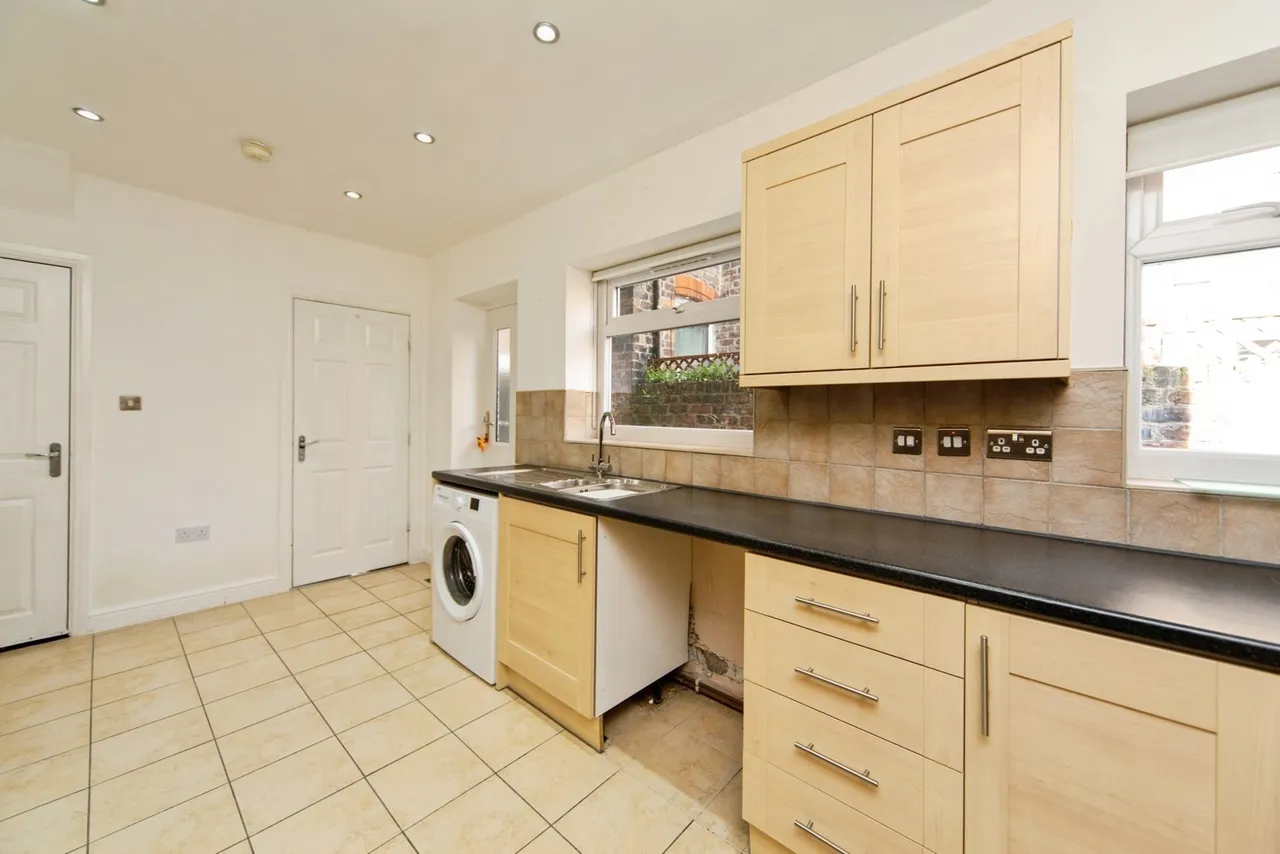 Hale Road, Walton, L4, photo 13