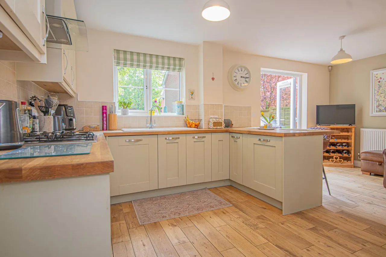White Tree Close, Fair Oak, Eastleigh, SO50 7FE, photo 6