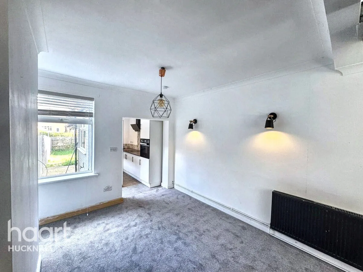 Main Street, Nottingham, NG16, photo 6