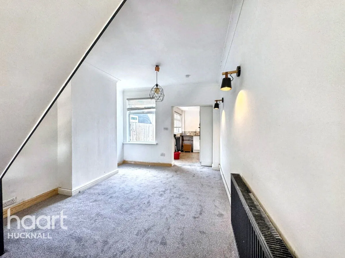 Main Street, Nottingham, NG16, photo 5