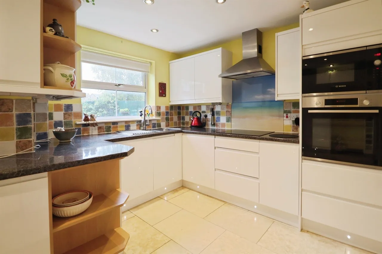 Water Avens Close, Cardiff, CF3, photo 7