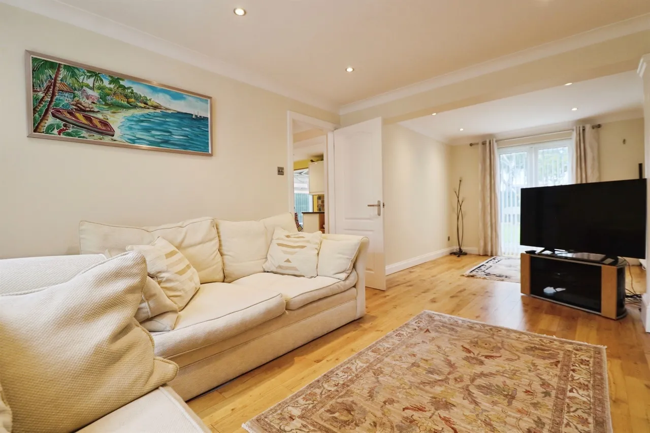 Water Avens Close, Cardiff, CF3, photo 25