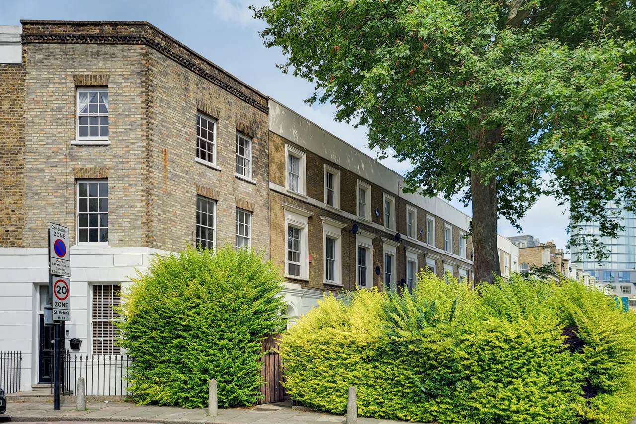 2 bed flat to rent — 305b City Road, London