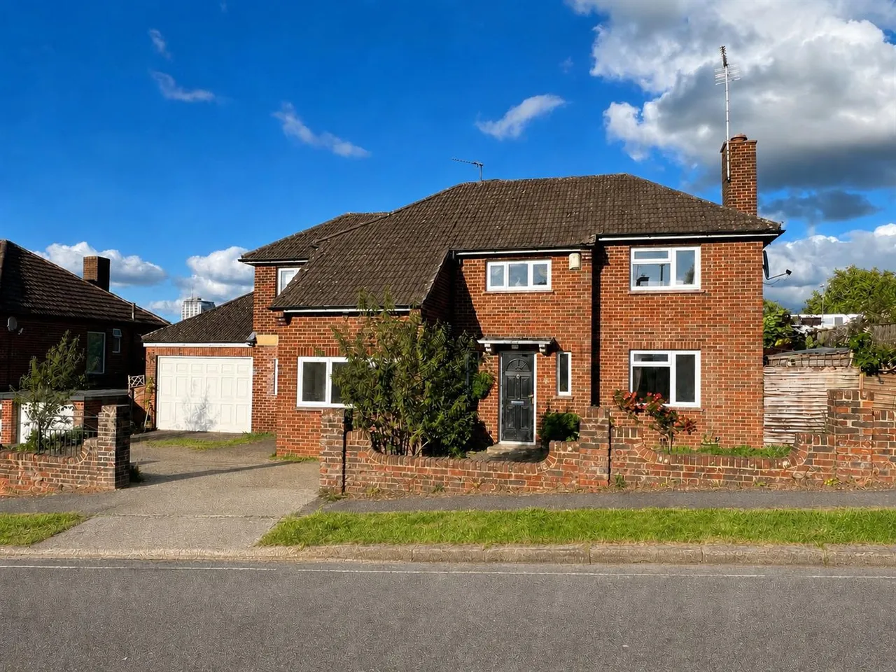 4 bed house for sale, Allnutt Avenue, Eastrop
