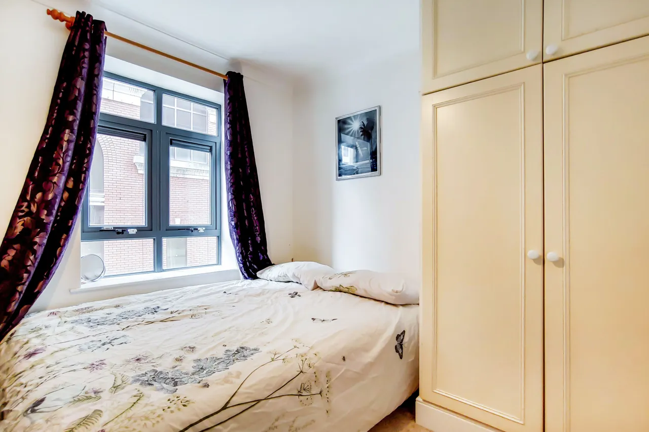 Flat 3, The Cobalt Building, 10-15 Bridgewater Square, London, photo 7