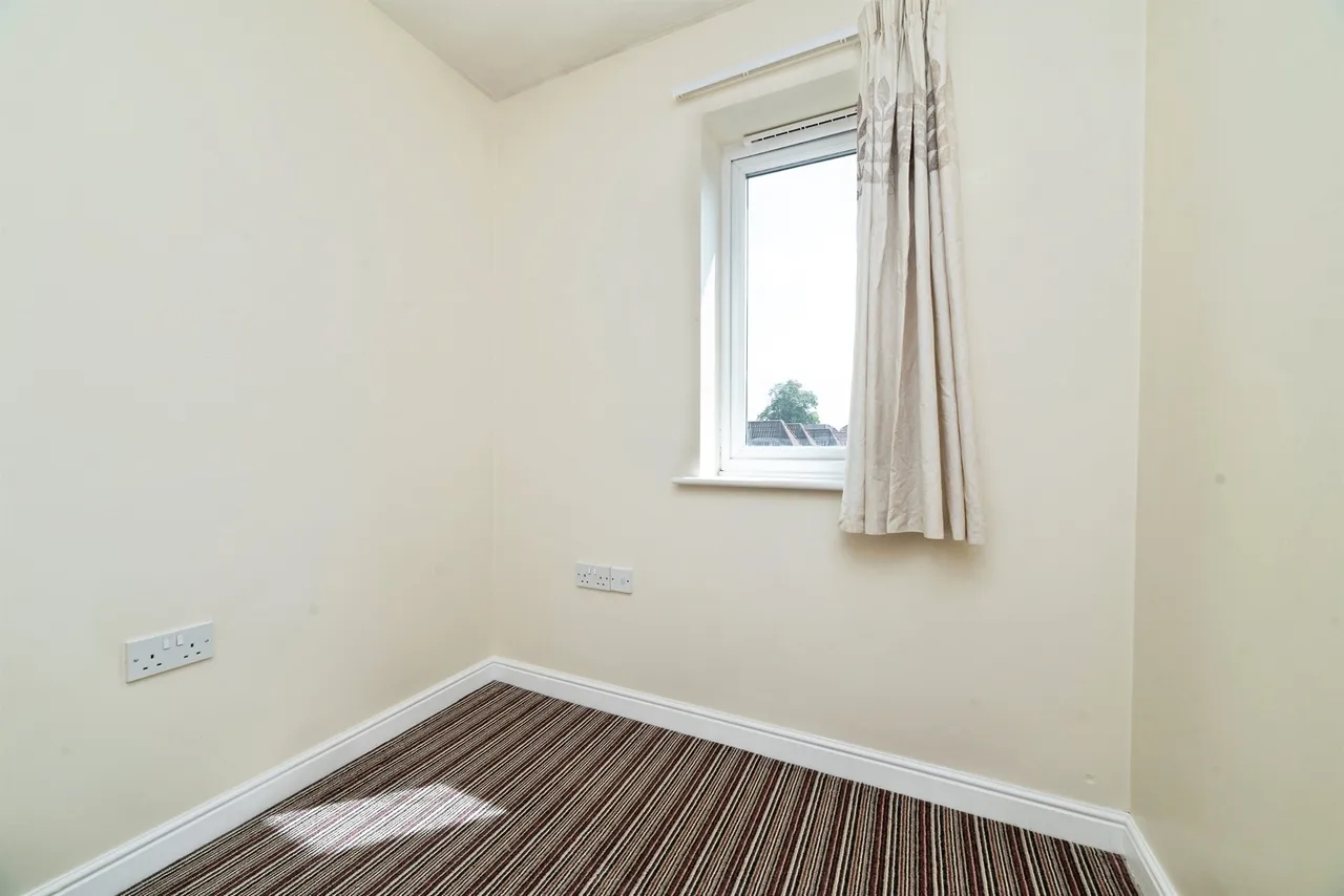Follifoot Drive, Hull, photo 10