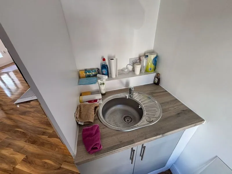Chalk Hill, Watford WD19 4BL, photo 5