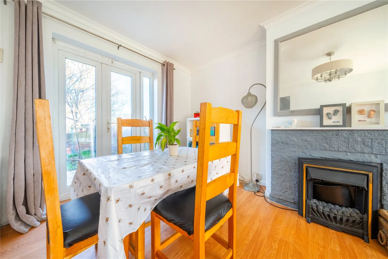 Prairie Road, Addlestone, KT15, photo 4