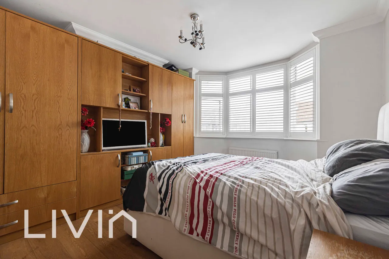 Hereward Gardens, London, N13, photo 17