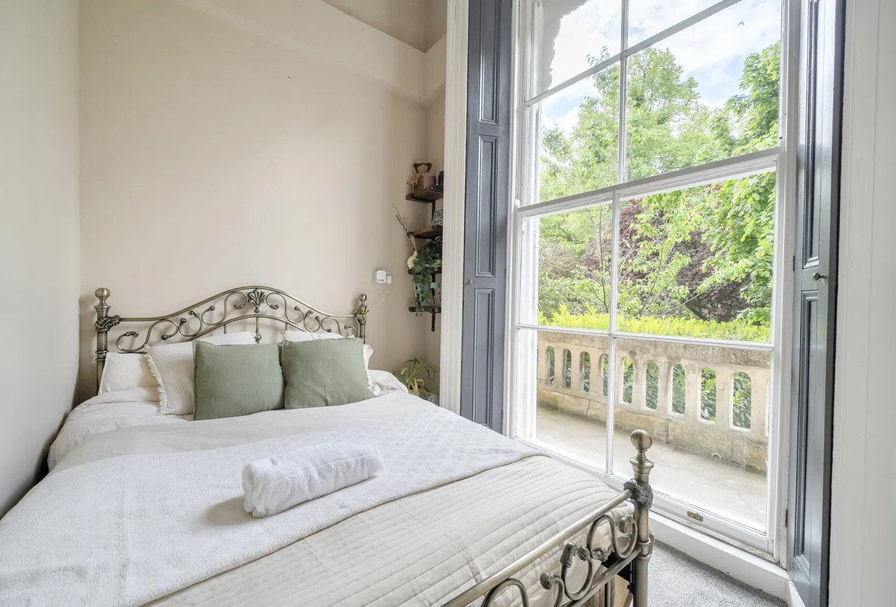 Queens Road, Cheltenham, GL50 2LR, photo 4