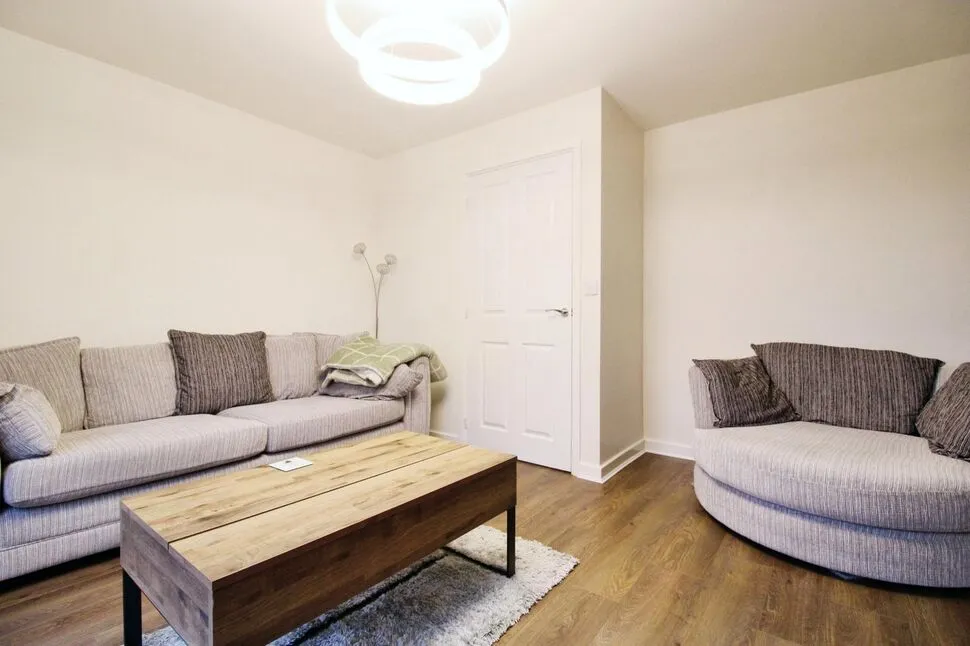 Epsom Close, Castleford, WF10, photo 3