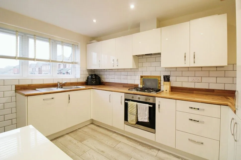 Epsom Close, Castleford, WF10, photo 4