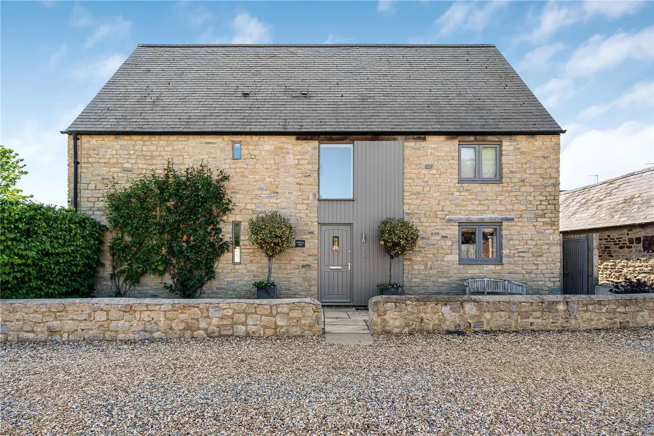 4 bed house for sale, Little Street, Sulgrave, OX17