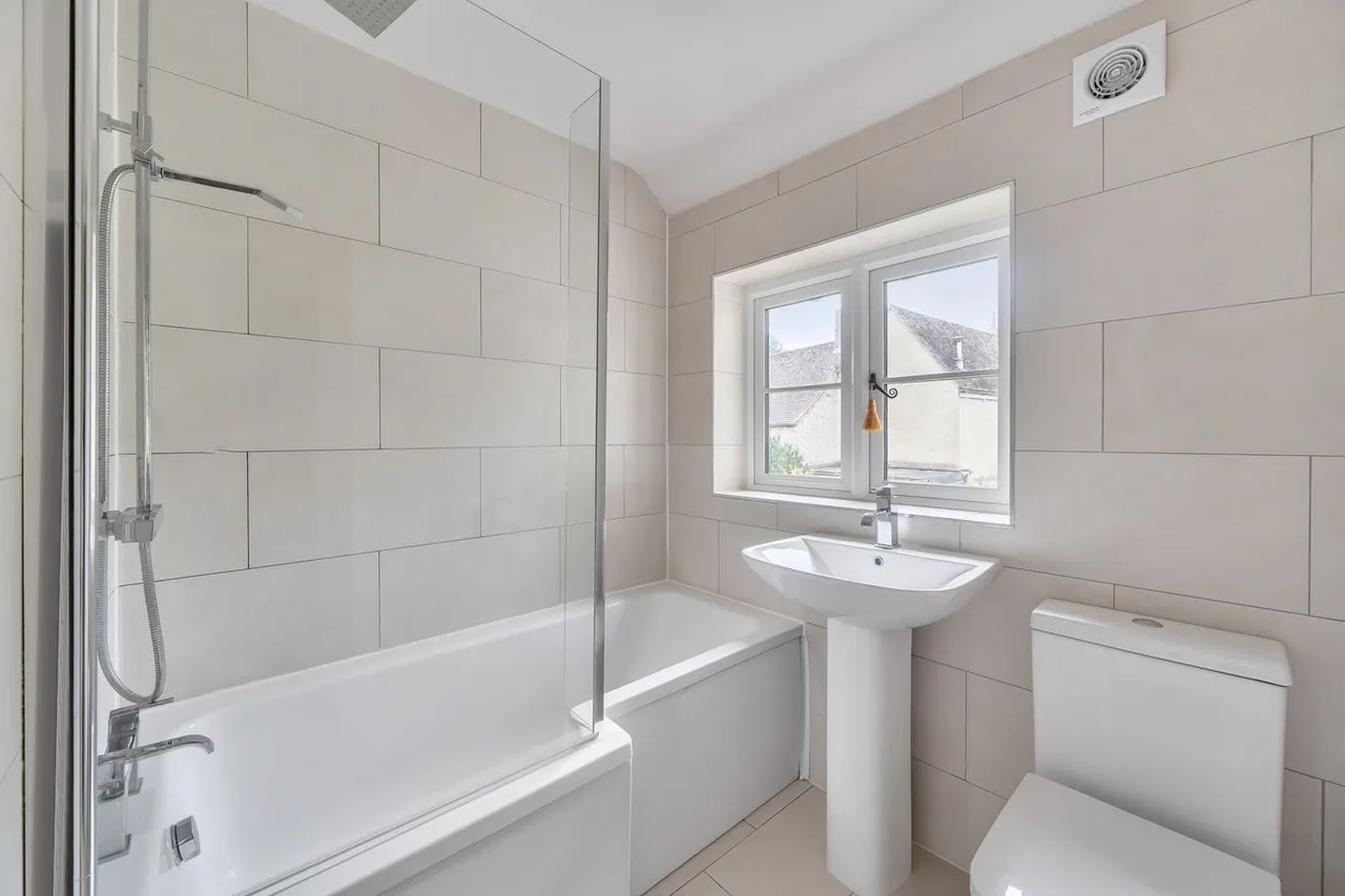 Temple, Corsley, BA12, photo 14