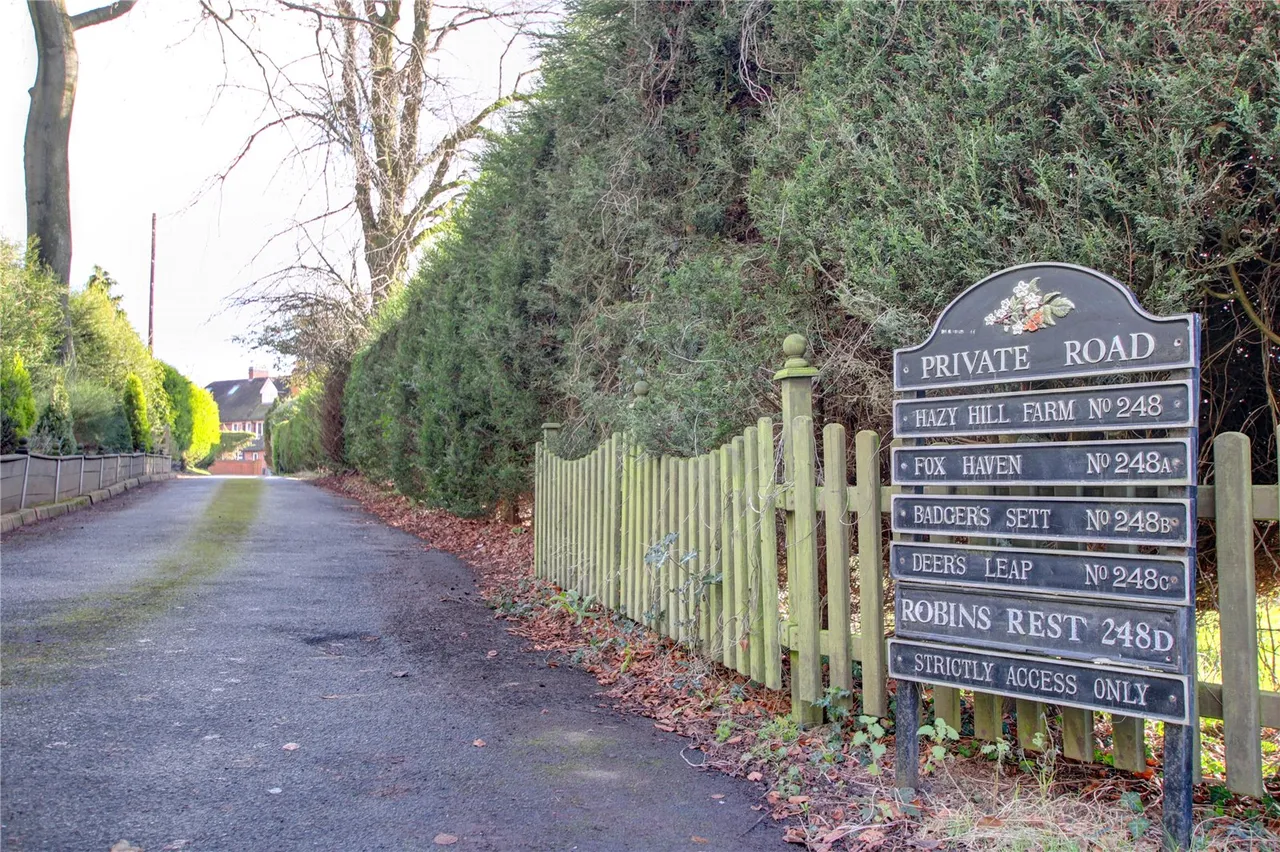 Old Birmingham Road, Marlbrook, Bromsgrove, Worcestershire, B60 1NU, photo 27