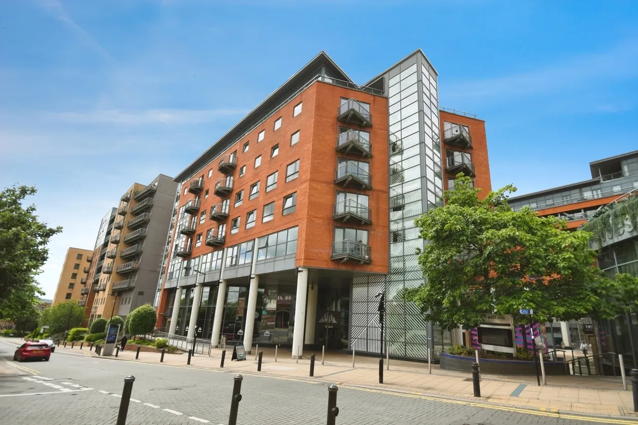2 bed flat for sale — Cavendish Street, Sheffield, South Yorkshire, S3