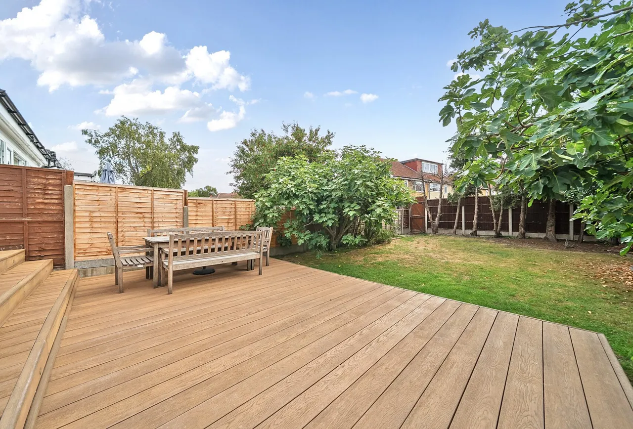 Hamilton Avenue, Romford, RM1 4RP, photo 3