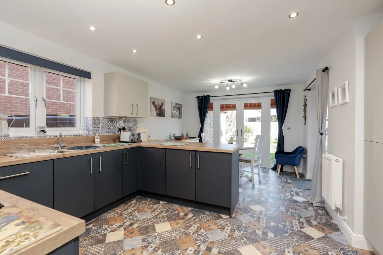 Field Drive, Wyberton, PE21, photo 5