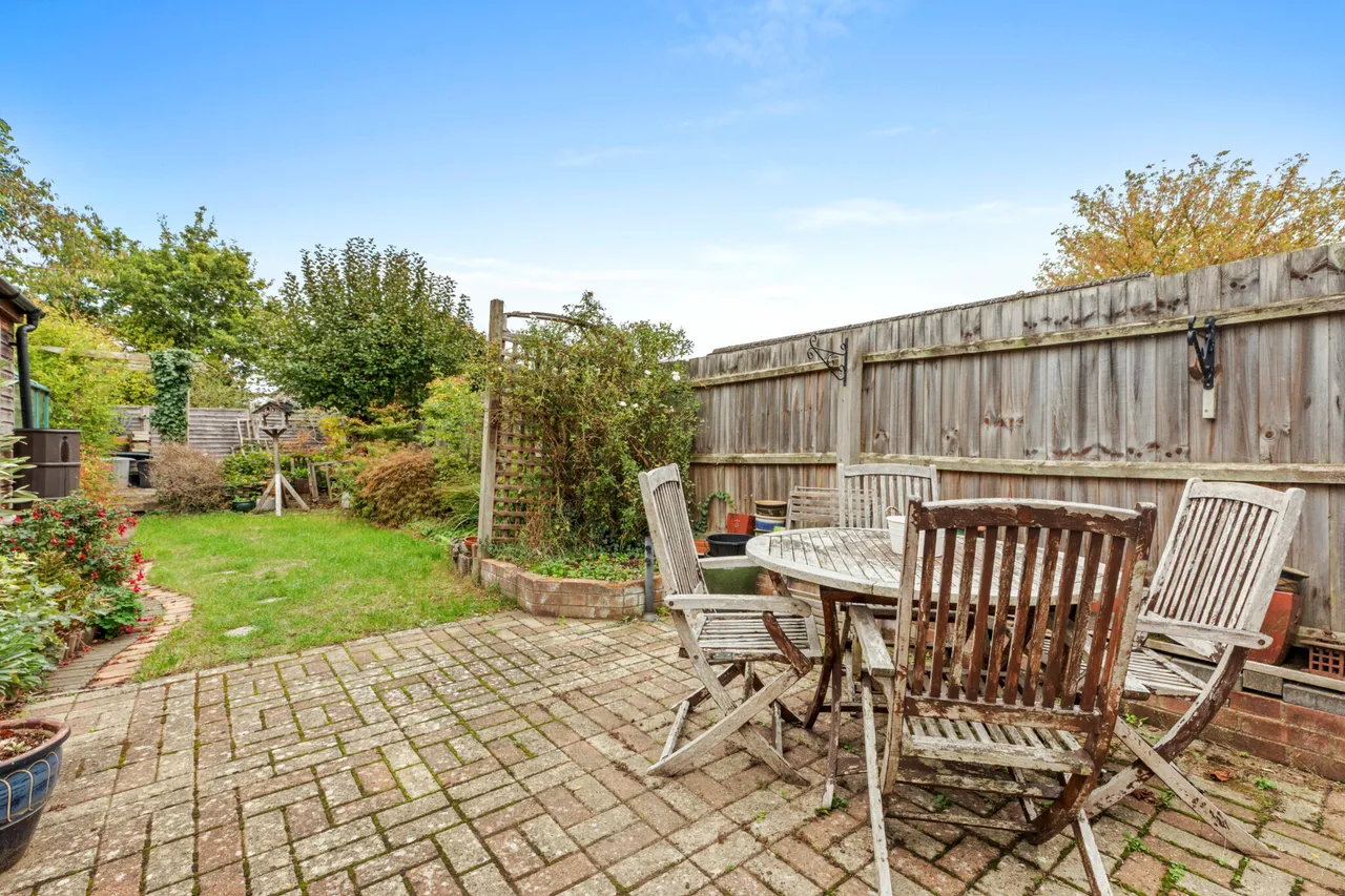 Cotmore Gardens, Thame, OX9, photo 4