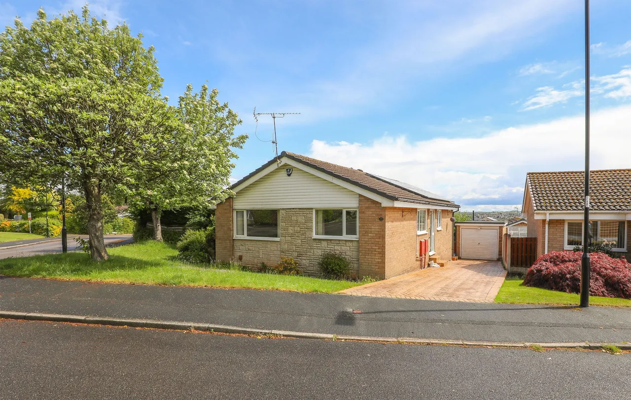 3 bed house for sale, Hayes Drive, Halfway, S20