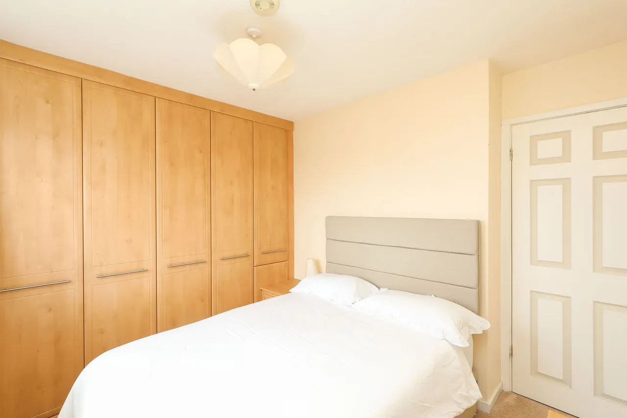 Hayes Drive, Halfway, S20, photo 14