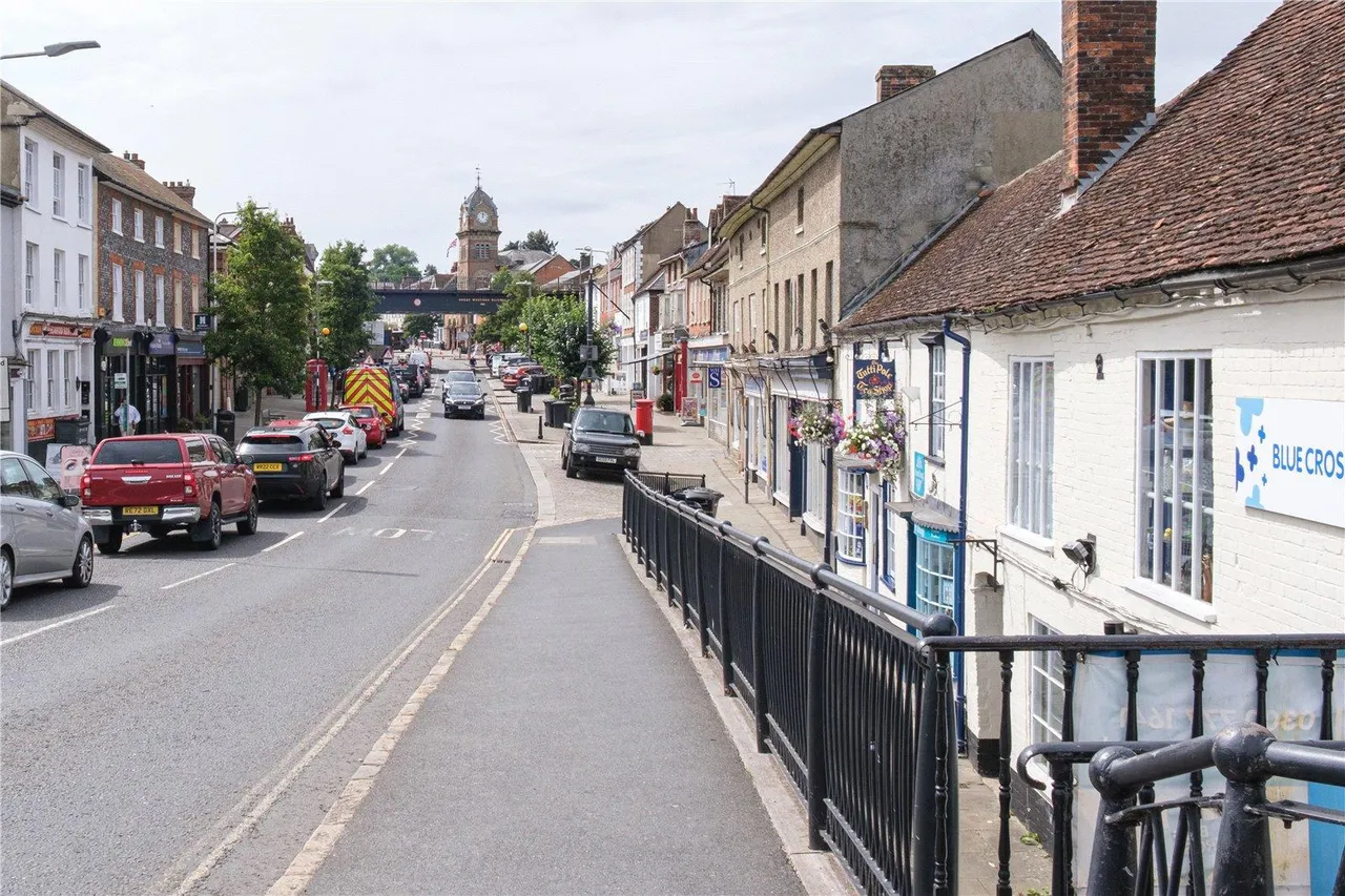 Jethro Tull Lane, Hungerford, RG17, photo 24