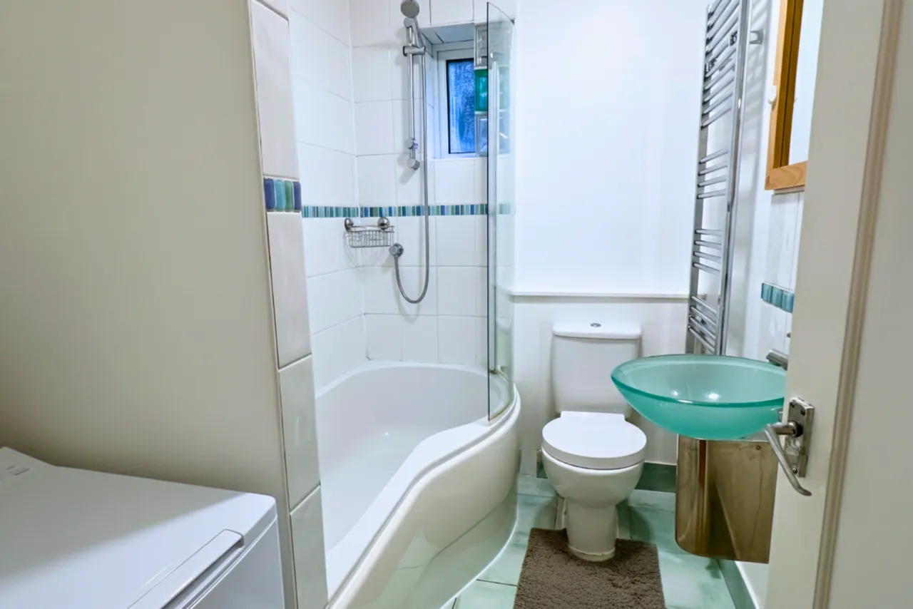Otterburn Gardens, Isleworth, TW7 5JQ, photo 7